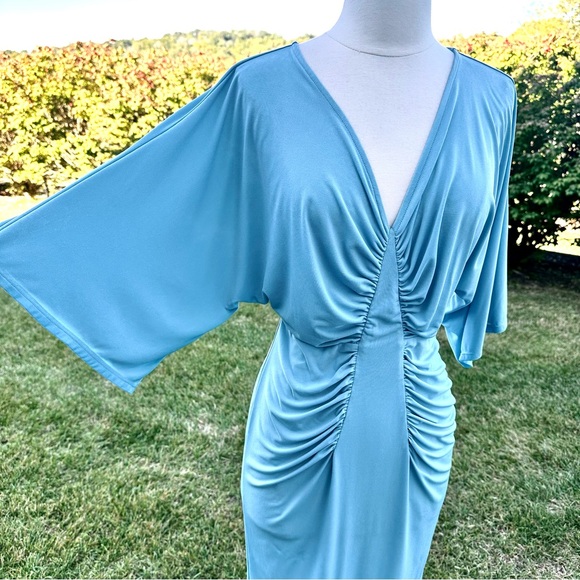 Venus Drape Sleeve Maxi Dress - Picture 6 of 16